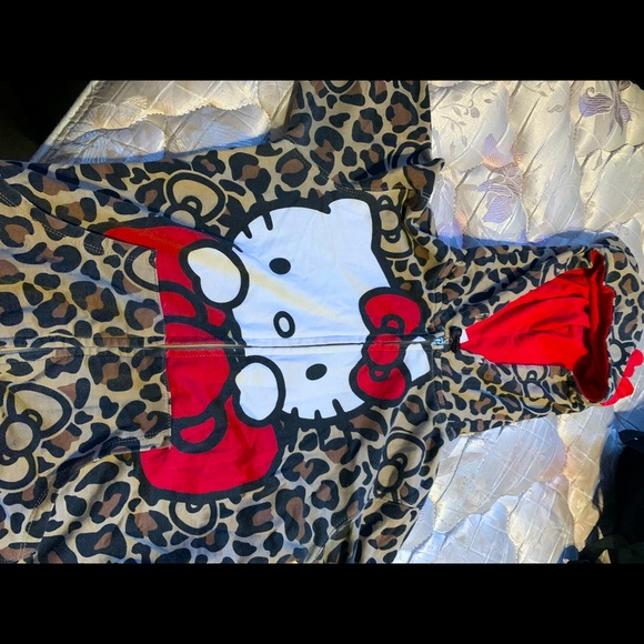 Sanrio Jackets & Blazers - hi im trying to do a closet clean-out to buy new clothes!